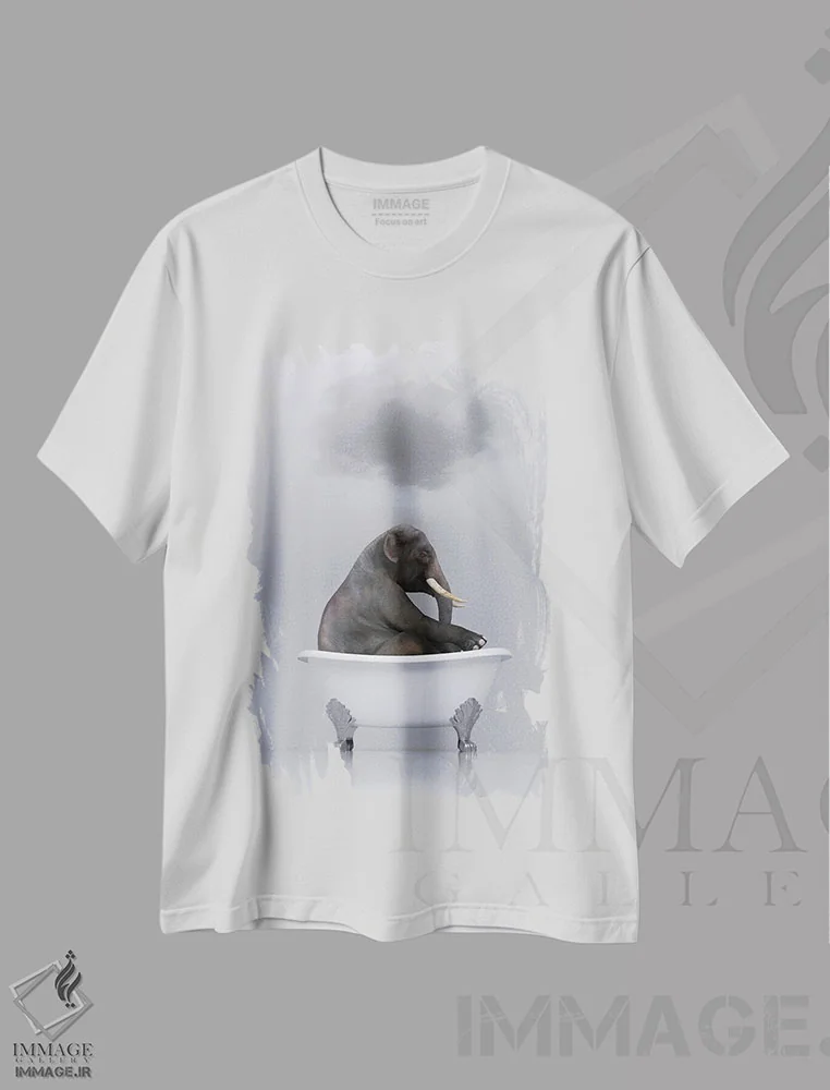 تیشرت سفید طرح دار – تیشرت حیوانات ,فیل در حال استراحت در وان اثر مایک کیف immage.ir