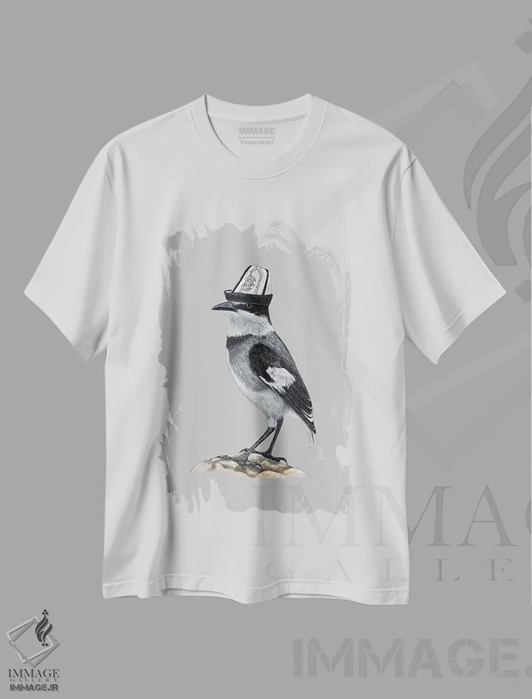 تیشرت سفید طرح دار – تیشرت گرافیکی ,زاغچه دم سفید اثر میخائیل ودرنیکوف immage.ir