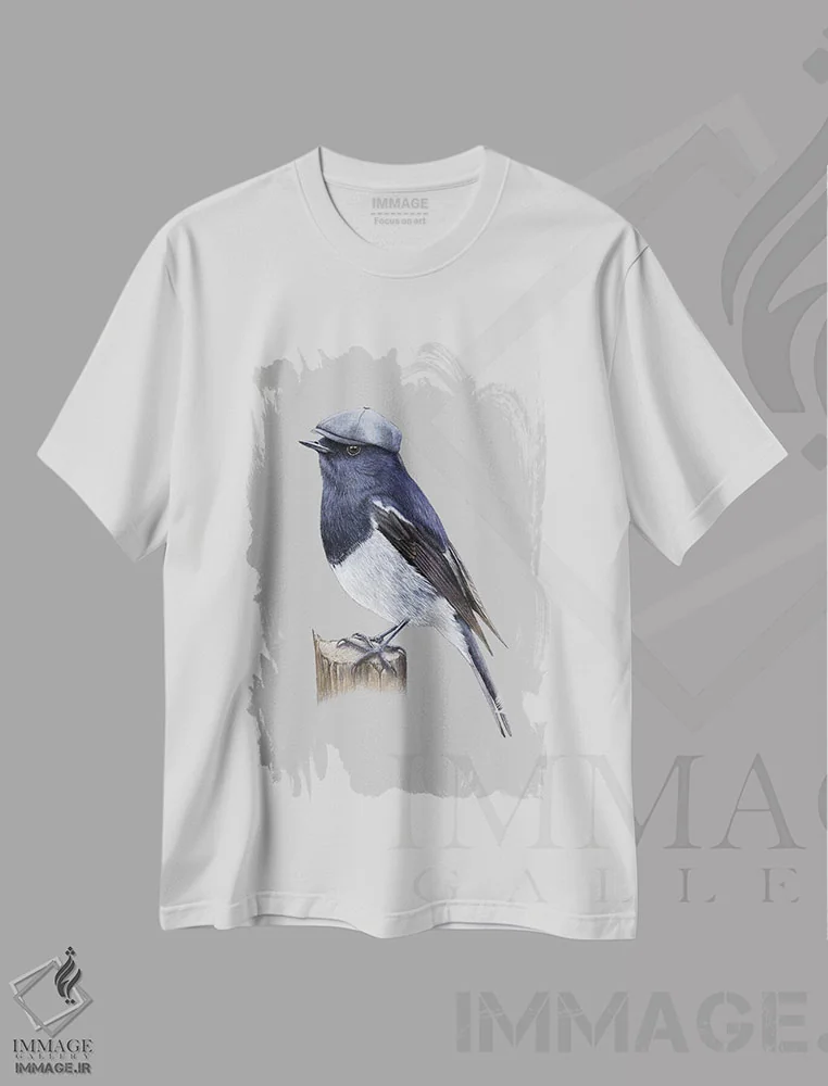 تیشرت سفید طرح دار – تیشرت حیوانات ,دم جنبانک کلاه آبی اثر میخائیل ودرنیکوف فروشگاه ایماژ