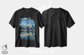 تیشرت مشکی طرح دار – تیشرت طبیعت ,کانادا، آلبرتا. طلوع خورشید بر کوه سارایل و کوه فوش دریاچه کاناناسکیس، پارک استانی پیتر لاگهید اثر آلن ماچروویچ فروشگاه ایماژ