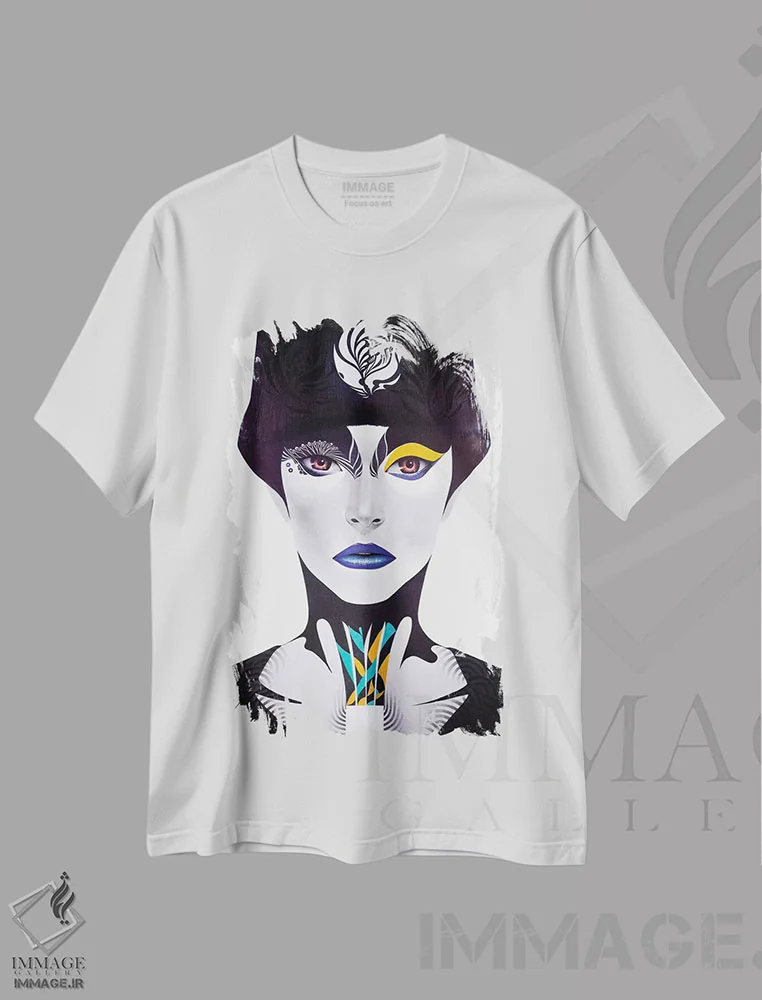 تیشرت سفید طرح دار – تیشرت هنری ,لب آبی اثر مینجه لی immage.ir