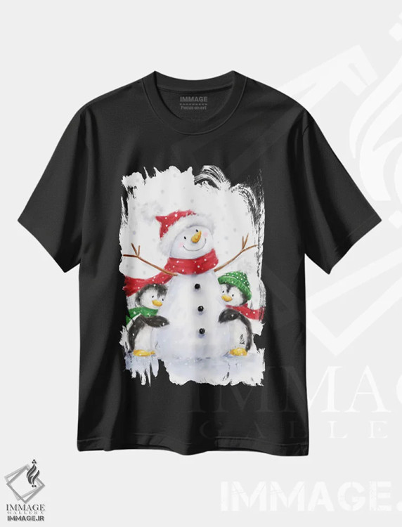تیشرت مشکی طرح دار – تیشرت فانتزی کریسمسی ,"آدم برفی با دو پنگوئن" اثر ماکیکو فروشگاه ایماژ