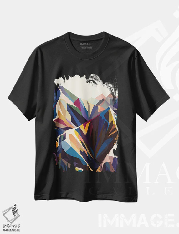 تیشرت مشکی طرح دار – تیشرت انتزاعی ,کوه های اصلی عمودی اثر مارگو کو immage.ir