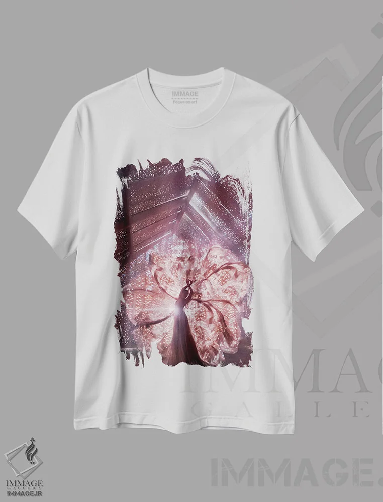 تیشرت سفید طرح دار – تیشرت هنری ,"طویله درزدار نسخه " اثر هوبوپیبا immage.ir