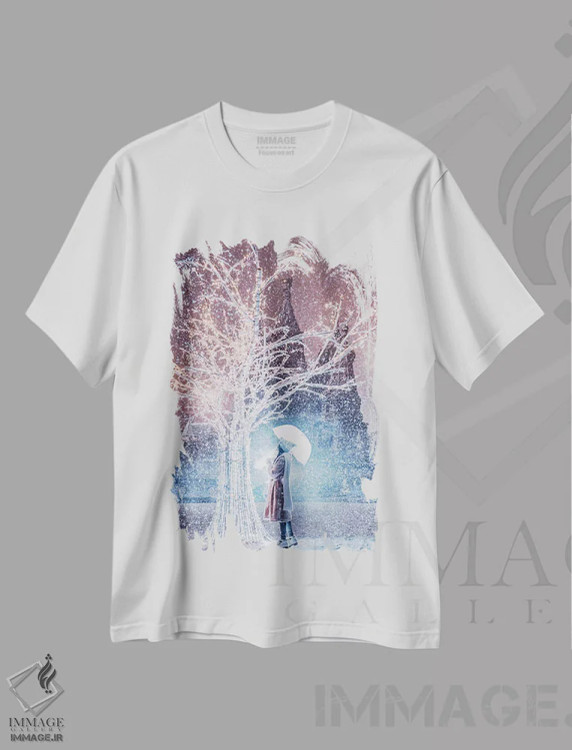 تیشرت سفید طرح دار – تیشرت هنری ,"بارش برف جادویی در مسکو" اثر هوبوپیبا immage.ir