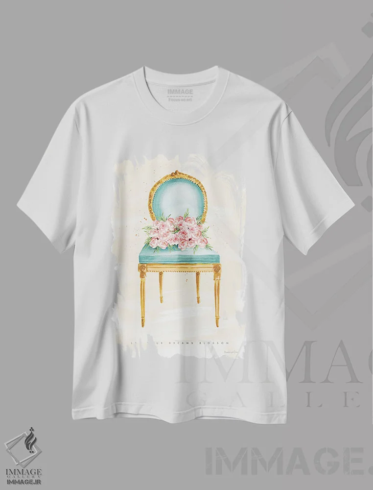 تیشرت سفید طرح دار – تیشرت هنری ,"نشسته زیبا II" اثر مرسدس لوپز چارّو فروشگاه ایماژ
