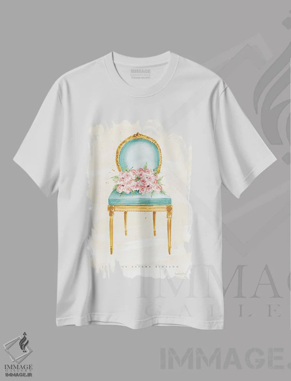 تیشرت سفید طرح دار – تیشرت هنری ,"نشسته زیبا II" اثر مرسدس لوپز چارّو فروشگاه ایماژ