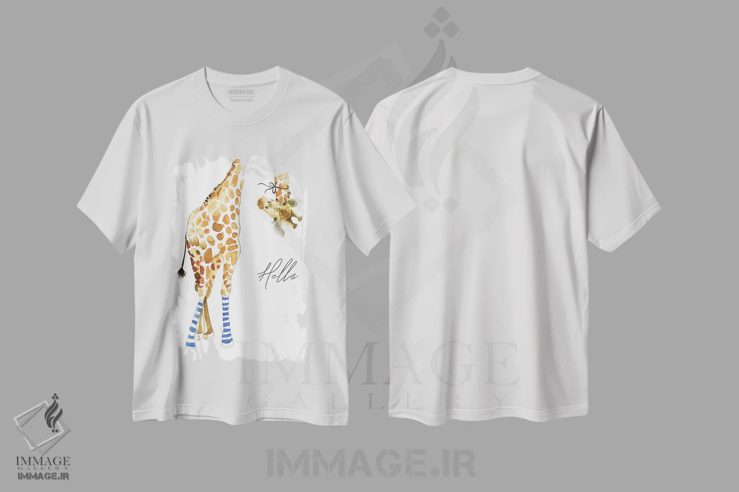تیشرت سفید طرح دار – تیشرت فانتزی ,زرافه با جوراب اثر مرسدس لوپز چارّو immage.ir