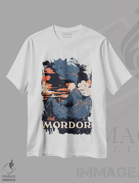 تیشرت سفید طرح دار – تیشرت فانتزی ,"بازدید از موردور " اثر ماتیولِه immage.ir