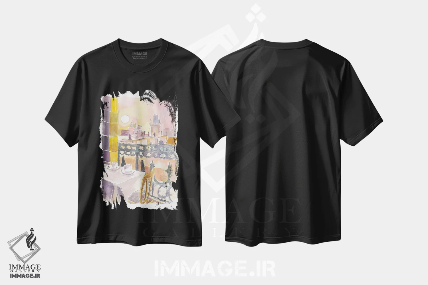 تیشرت مشکی طرح دار – تیشرت هنری ,"میز کافه در پراگ جمهوری چک با نمای پل کارلوف" اثر مارکوس و مارتینا بلیشنر immage.ir