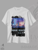 تیشرت سفید طرح دار – تیشرت ساحلی ,پوستر اوشن درایو میامی بیچ اثر مارکوس و مارتینا بلیشنر فروشگاه ایماژ
