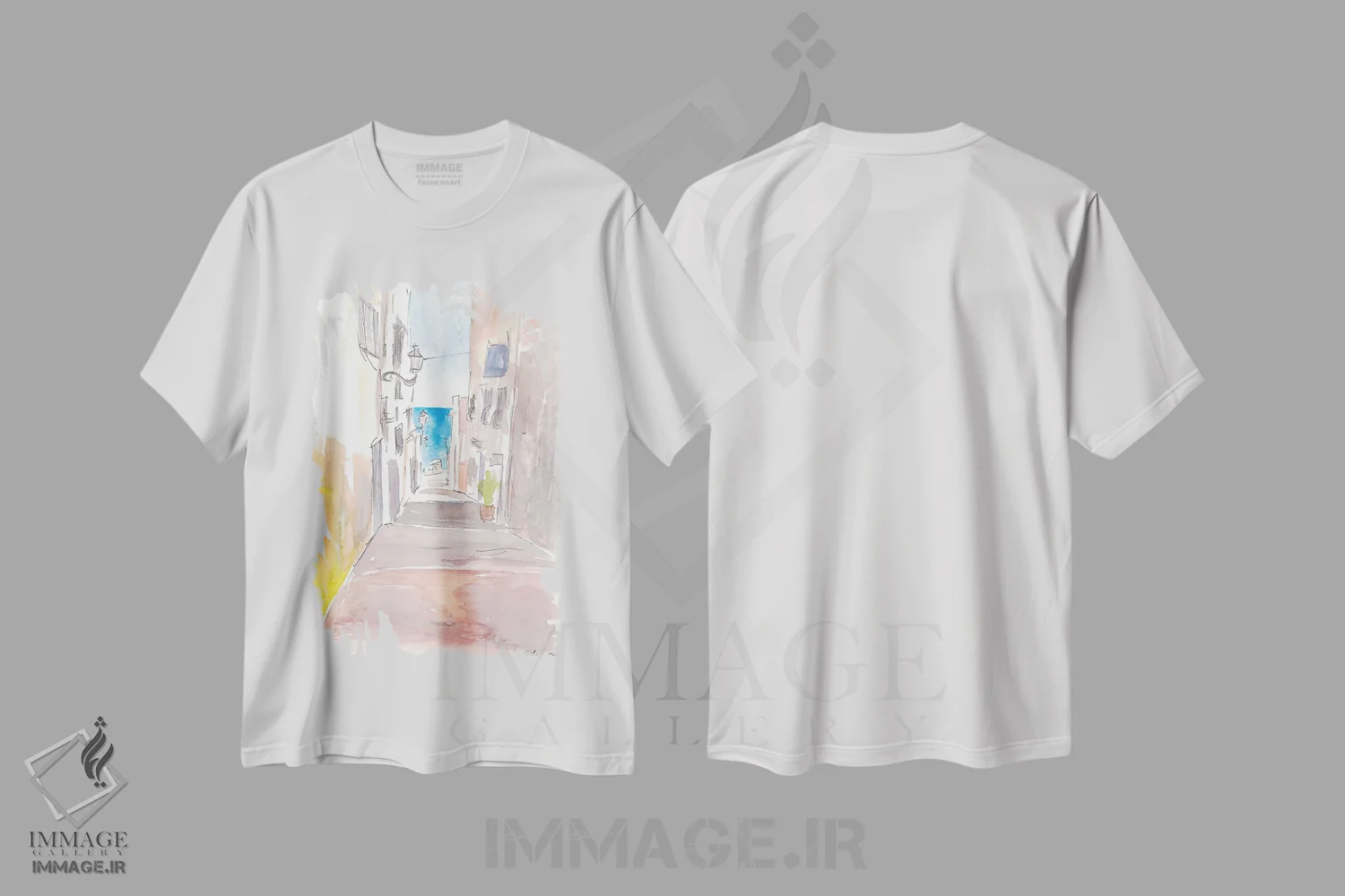 تیشرت سفید طرح دار – تیشرت هنری ,"کوچه باریک آلته اسپانیا با منظره دریا در کاستا بلانکا" اثر مارکوس و مارتینا بلیشنر فروشگاه ایماژ