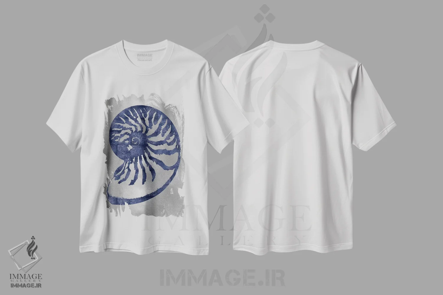 تیشرت سفید طرح دار – تیشرت ساحلی ,آبی روی نقره ای سوم اثر ملونی میلر immage.ir