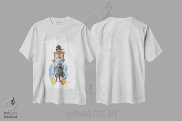 تیشرت سفید طرح دار – تیشرت کاریکاتور ,"پسربچه دعا" اثر ماناسه جانسون immage.ir