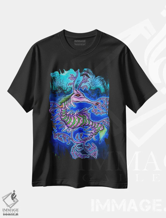 تیشرت مشکی طرح دار – تیشرت فانتزی ,"آقای اژدها" اثر مارتین نسیم فروشگاه ایماژ
