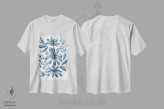 تیشرت سفید طرح دار – تیشرت آبرنگی ,مروارید آبی اثر میشل نورمن immage.ir
