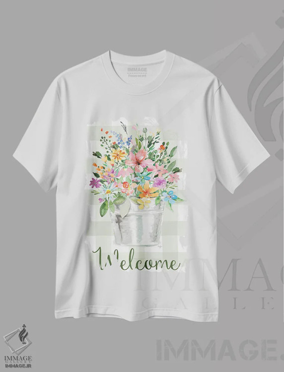 تیشرت سفید طرح دار – تیشرت هنری ,گل های خوش آمدگویی اثر مالی بی. immage.ir