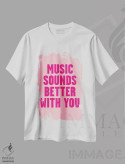تیشرت سفید طرح دار – تیشرت موسیقی ,موسیقی با تو دلنشین تر است اثر مامبو آرت استودیو immage.ir