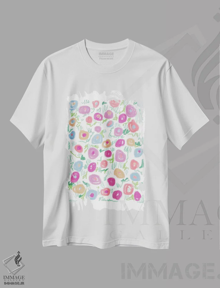 تیشرت سفید طرح دار – تیشرت گلدار ,طرح گل ها زیر نور خورشید اثر مامبو آرت استودیو immage.ir