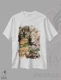 تیشرت سفید طرح دار – تیشرت طبیعت ,پیاده روی در بوته زار اثر مارینا استریاکووا immage.ir