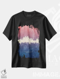 تیشرت مشکی طرح دار – تیشرت هنری ,خط افق فیلادلفیا با گل رز آبی اثر مایکل تامپست فروشگاه ایماژ