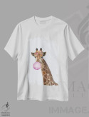 تیشرت سفید طرح دار – تیشرت فانتزی ,زرافه آدامسی اثر سارا مانوفسکی فروشگاه ایماژ