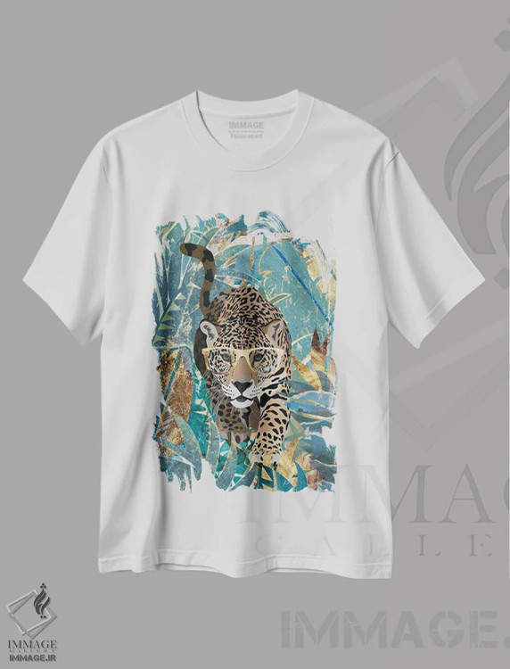 تیشرت سفید طرح دار – تیشرت حیوانات ,پلنگ کنجکاو در جنگل اثر سارا مانوفسکی immage.ir