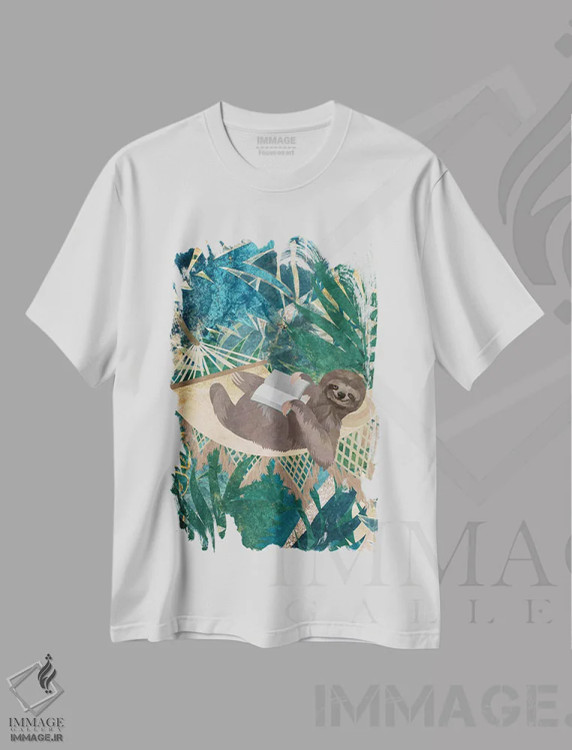 تیشرت سفید طرح دار – تیشرت طبیعت ,تنبلی در جنگل اثر سارا مانوفسکی فروشگاه ایماژ