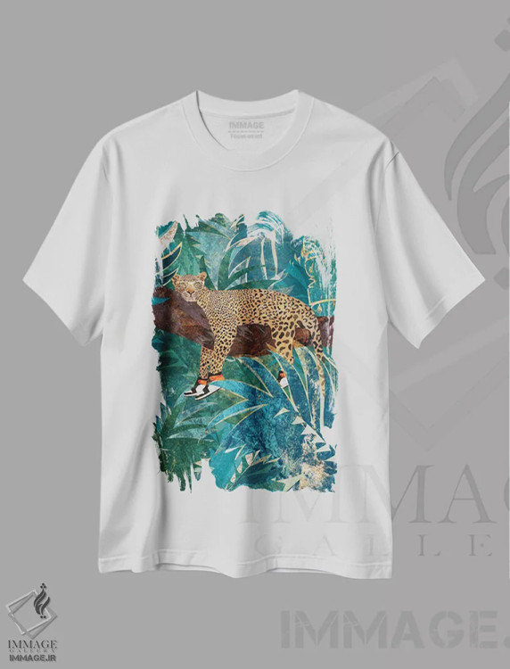 تیشرت سفید طرح دار – تیشرت اسپرت ,پلنگ با کفش ورزشی اثر سارا مانوفسکی immage.ir