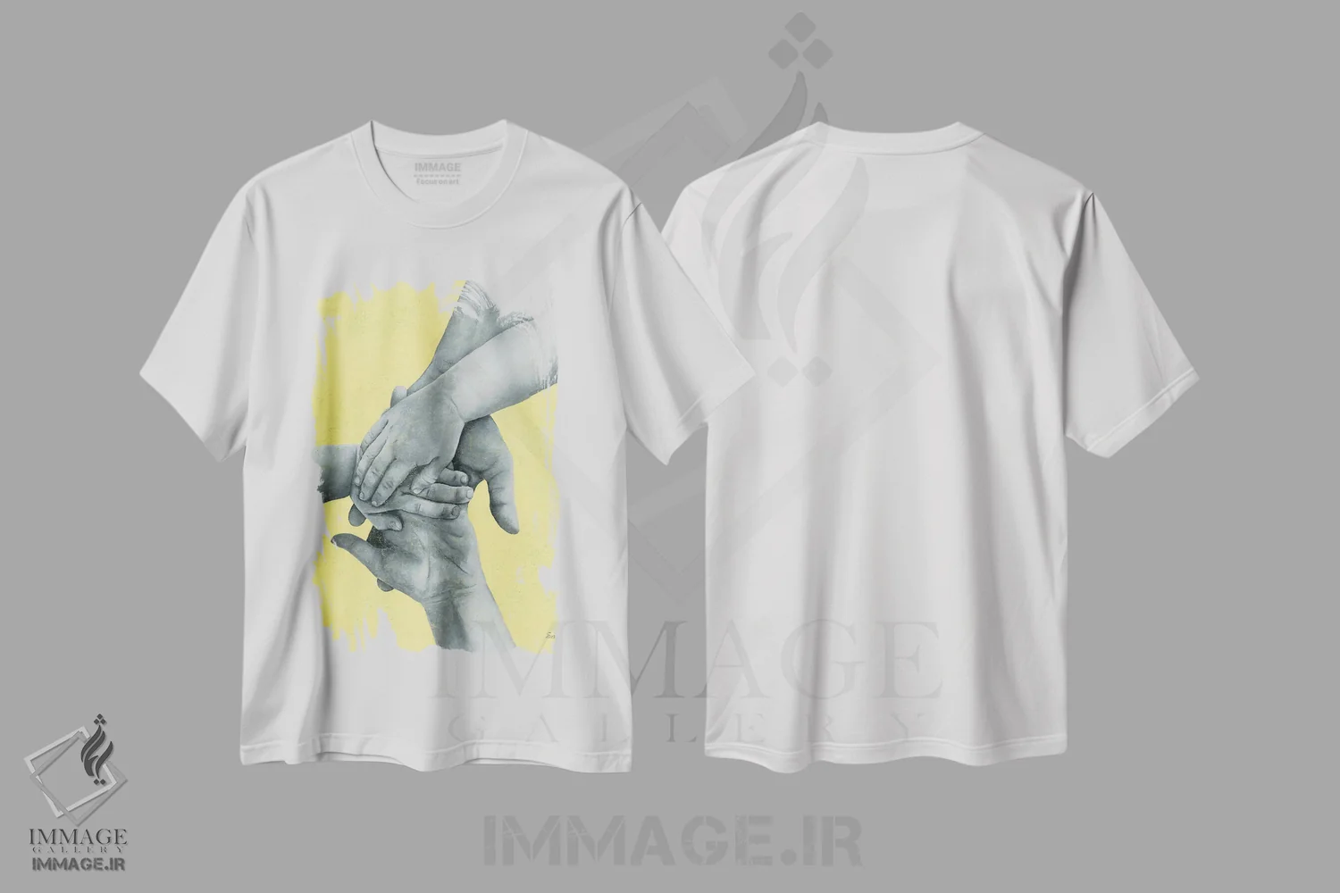 تیشرت سفید طرح دار – تیشرت هنری معناگرا ,در آغوش اتحاد اثر مارگاریتا استپانوا فروشگاه ایماژ