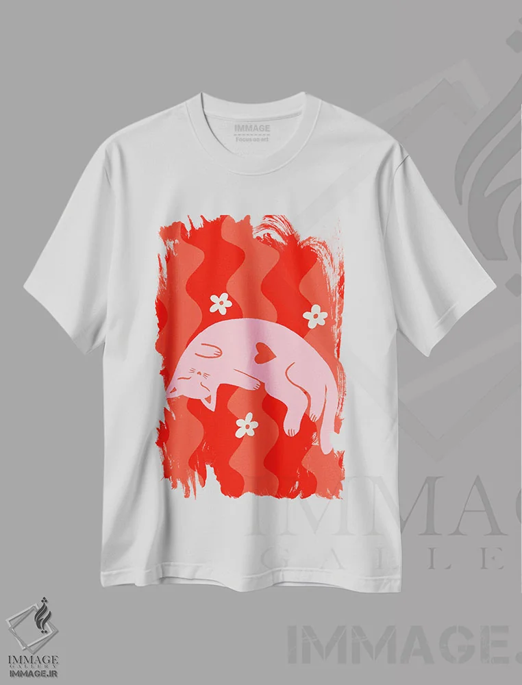 تیشرت سفید طرح دار – تیشرت حیوانات ,گربهٔ صورتی خواب آلود با زمینه موج دار اثر آنجلا مینکا immage.ir