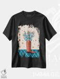 تیشرت مشکی طرح دار – تیشرت مد غربی ,چکمهٔ کابویی با گل ها اثر آنجلا مینکا فروشگاه ایماژ