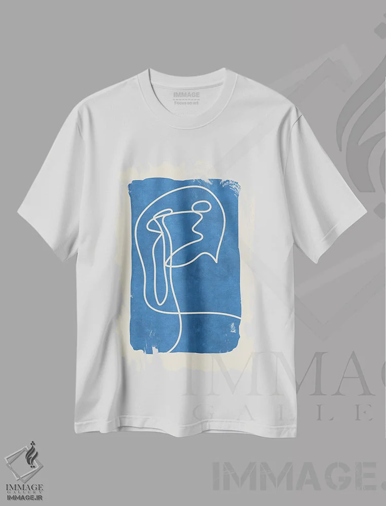 تیشرت سفید طرح دار – تیشرت مینیمال مدرن ,خطوط پیچیده روی آبی اثر ماکسیمیلیانو کاسال فروشگاه ایماژ