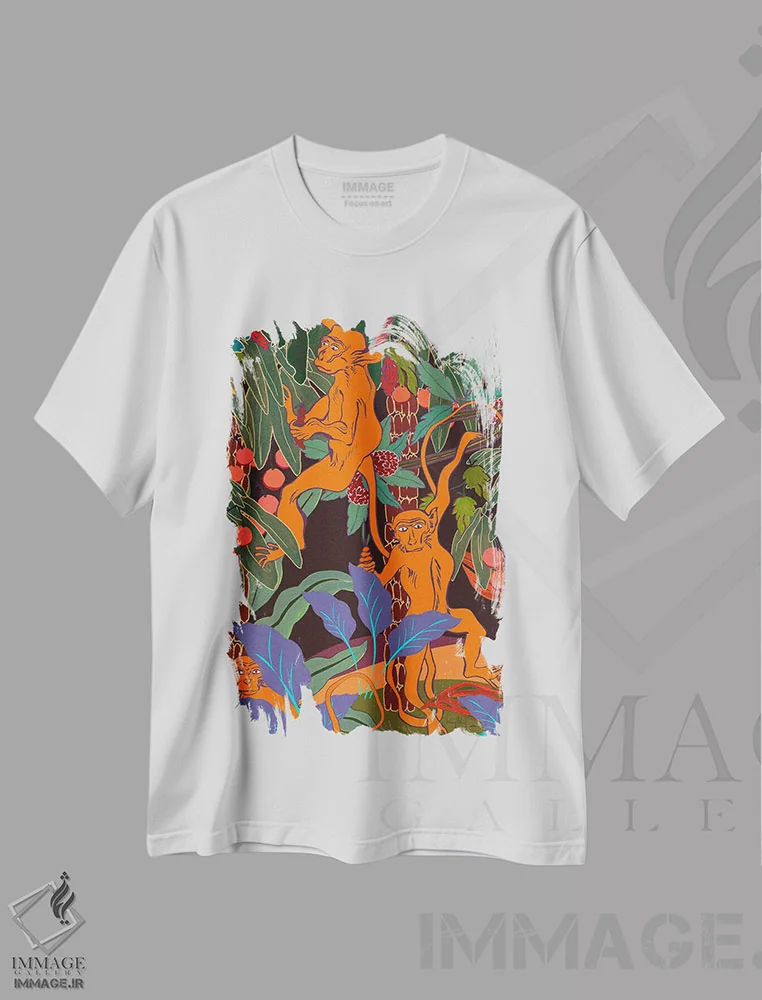تیشرت سفید طرح دار – تیشرت جنگل ,میمون های تاب بازی در جنگل اثر مریلین مَدو immage.ir