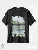 تیشرت مشکی طرح دار – تیشرت طبیعت ,منظره ملایم II اثر مایا وودز فروشگاه ایماژ
