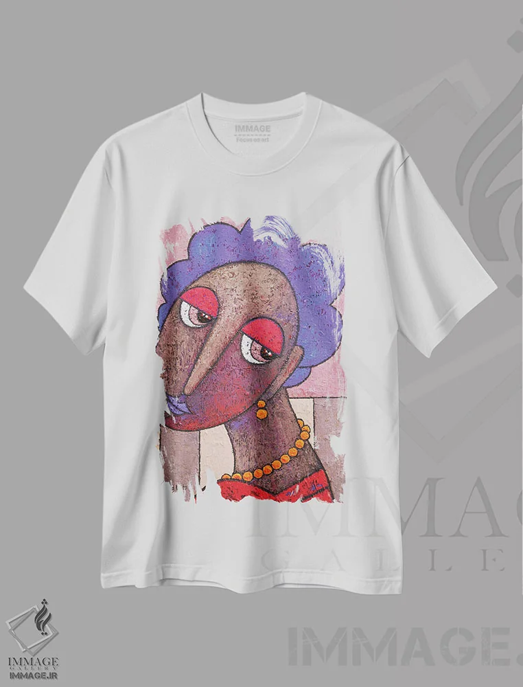 تیشرت سفید طرح دار – تیشرت هنری ,دختر با گردنبند نارنجی اثر آدوبی مایداز مکین دی immage.ir