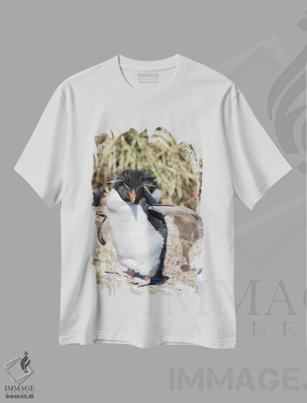 تیشرت سفید طرح دار – تیشرت حیوانات ,subspecies western rockhopper penguin , Falkland Islands.,پنگوئن راک هاپر، زیرگونه غربی راک هاپر، جزایر فالکلند اثر مارتین زویک immage.ir