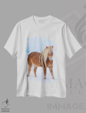 تیشرت سفید طرح دار – تیشرت حیوانات ,اسب سنتی ایسلندی در برف تازه اثر مارتین زویک فروشگاه ایماژ