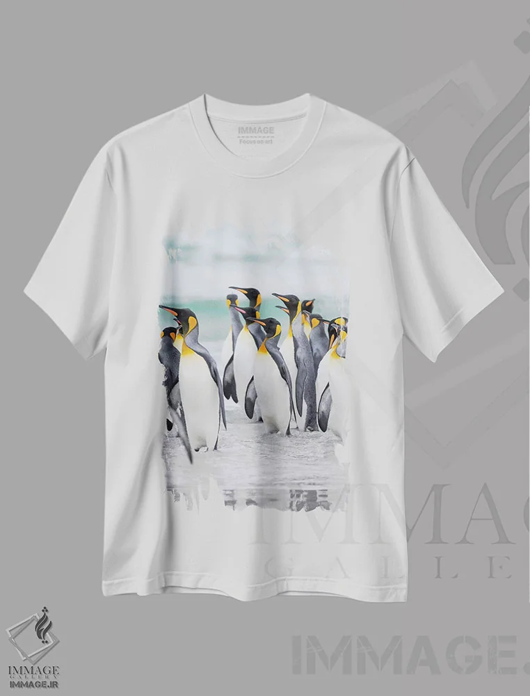 تیشرت سفید طرح دار – تیشرت حیات وحش ,پنگوئن شاه در جزایر فالکلند اثر مارتین زویک immage.ir