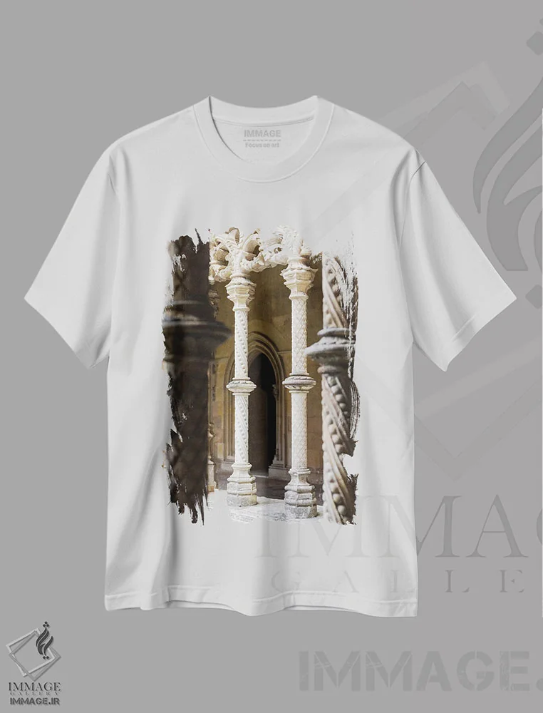 تیشرت سفید طرح دار – تیشرت معماری ,the royal cloister. Monastery of Batalha, Mosteiro de Santa Maria da Vitoria,کلاوسترو رئال، صومعه پادشاهی. صومعه باتالیا، صومعه سانتا ماریا دا ویتوریا اثر مارتین زویک فروشگاه ایماژ