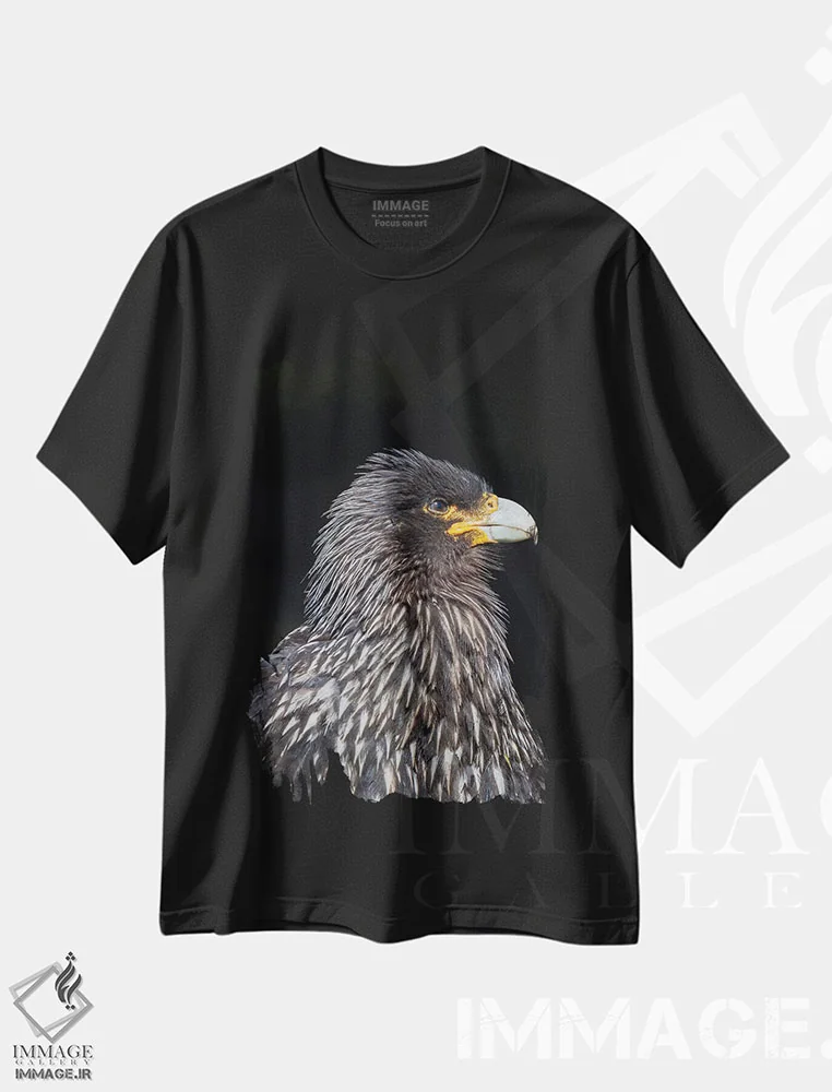 تیشرت مشکی طرح دار – تیشرت حیوانات ,protected and highly intelligent bird of prey. Falkland Islands,کاراکارای فالکلند یا جانی رووک، پرنده شکاری حفاظت شده و بسیار باهوش. جزایر فالکلند اثر مارتین زویک immage.ir