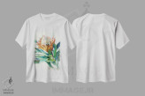 تیشرت سفید طرح دار – تیشرت گلدار ,گل پروتئا اثر دان هوی نای immage.ir