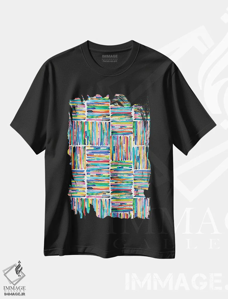 تیشرت مشکی طرح دار – تیشرت گرافیکی رنگی ,راه راه های مربع رنگی نقاشی شده با دست اثر نینولا دیزاین فروشگاه ایماژ