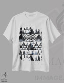تیشرت سفید طرح دار – تیشرت انتزاعی ,مثلث های مینیمال اسکاندی ژاپنی با مرکب اثر نینولا دیزاین immage.ir