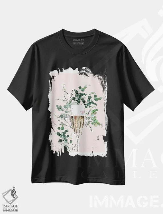 تیشرت مشکی طرح دار لیوان شامپاین صورتی، دکور معاصر اثر نائومی دیویس | immage.ir