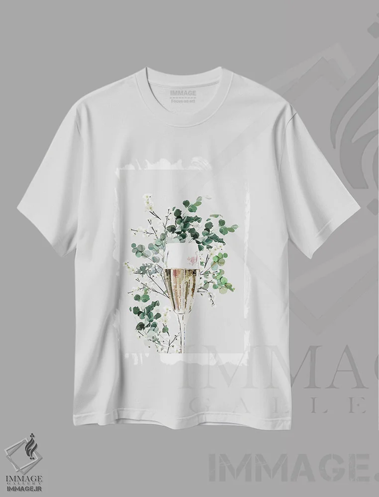 تیشرت سفید طرح دار لیوان شامپاین خاکستری، دکور معاصر اثر نائومی دیویس | immage.ir