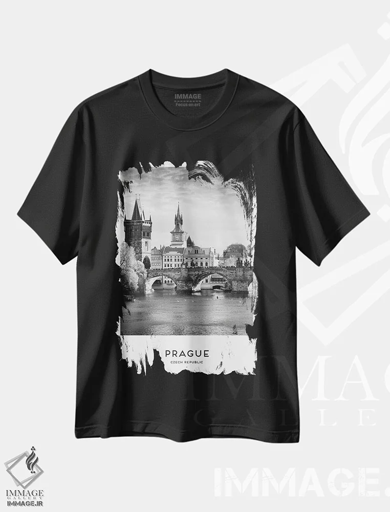 تیشرت مشکی طرح دار پراگ جمهوری چک، عکاسی سیاه و سفید اثر نائومی دیویس | فروشگاه ایماژ