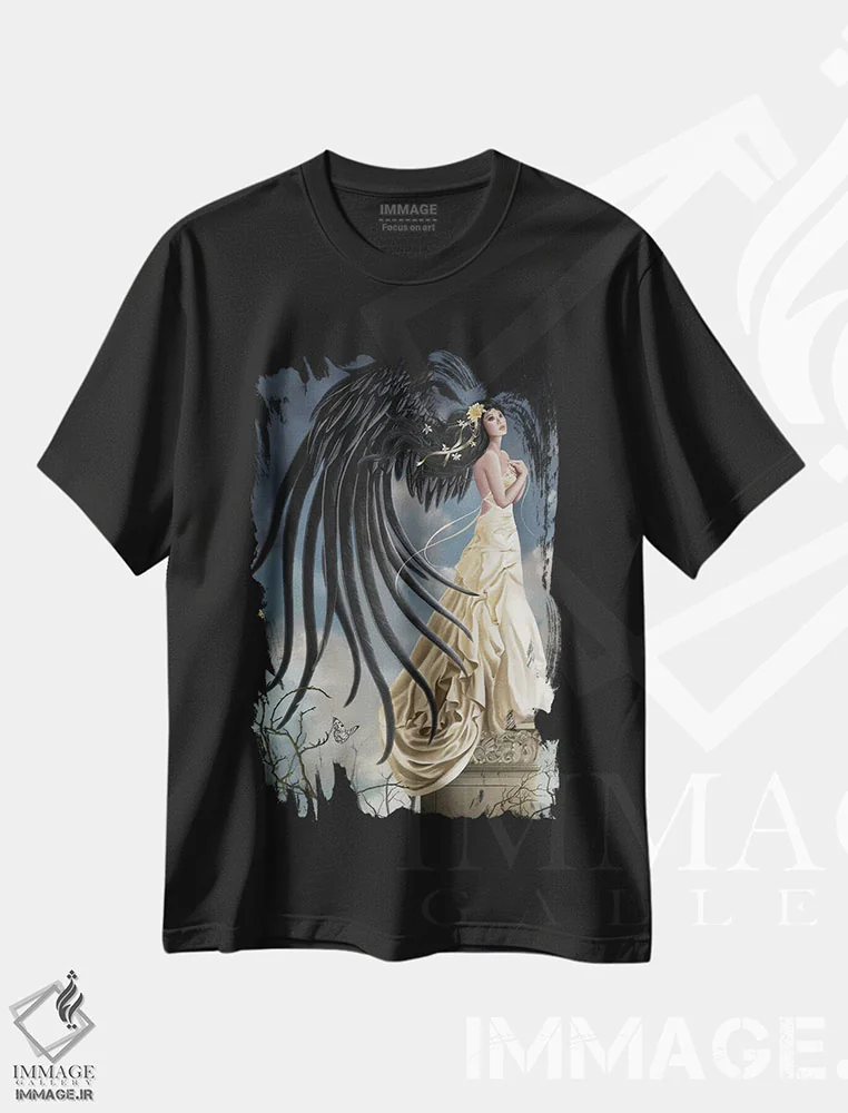 تیشرت مشکی طرح دار گل داوودی سیترین با نوشته، هنر دیجیتال اثر نه نه توماس | فروشگاه ایماژ