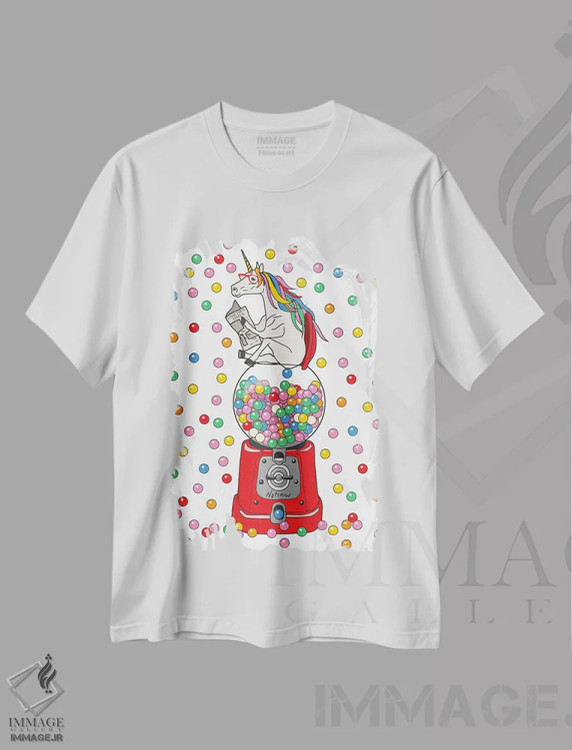تیشرت سفید طرح دار آدامس هایی از مدفوع تک شاخ، هنر دیجیتال اثر نوتسنیو آرت | فروشگاه ایماژ