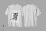 تیشرت سفید طرح دار ببر بچه، تزئینی اثر آملیا نویز | immage.ir